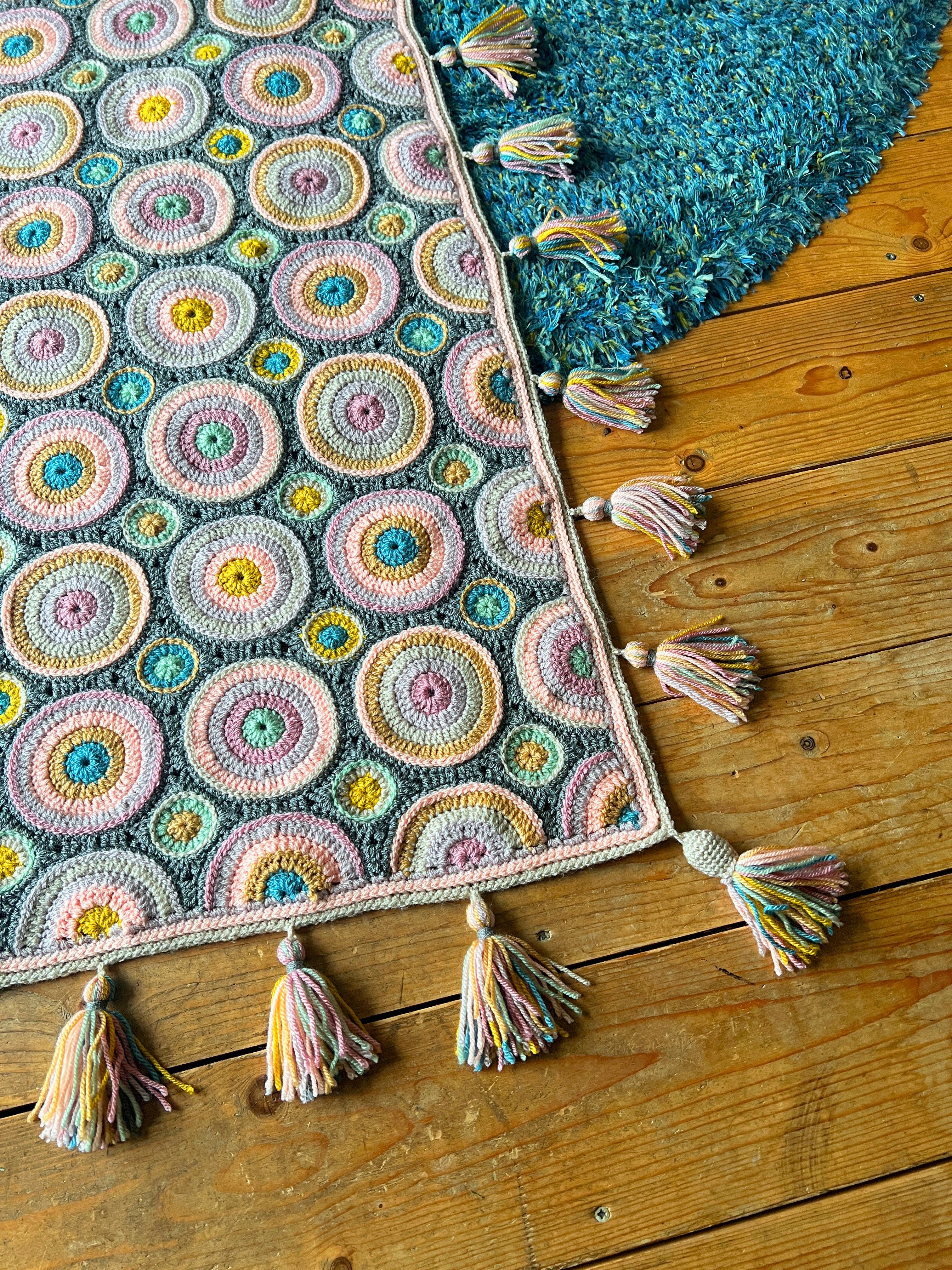 Magic Circles - Skimming Stones - Janie Crow - No Pattern Included